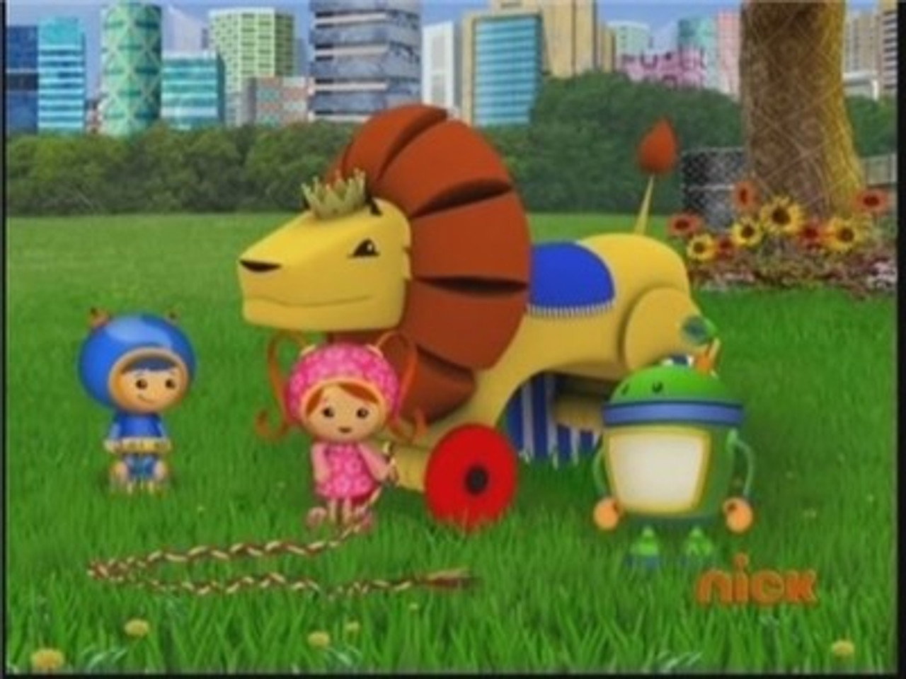 Игрушечный парад