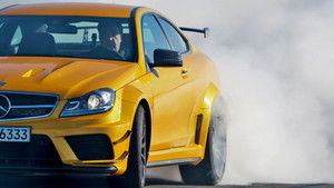 Tribute To Swedish Car Maker Saab - Rally-Spec Skoda Vs Jet-Powered Flying Man