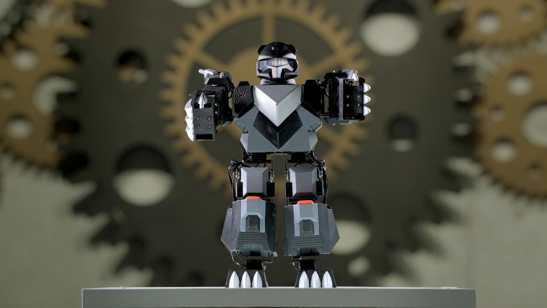 Educational Robots; Boxing Belts; Boat Radar Mounts