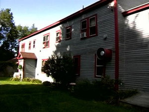 New Boston Inn and Pittsburg, PA