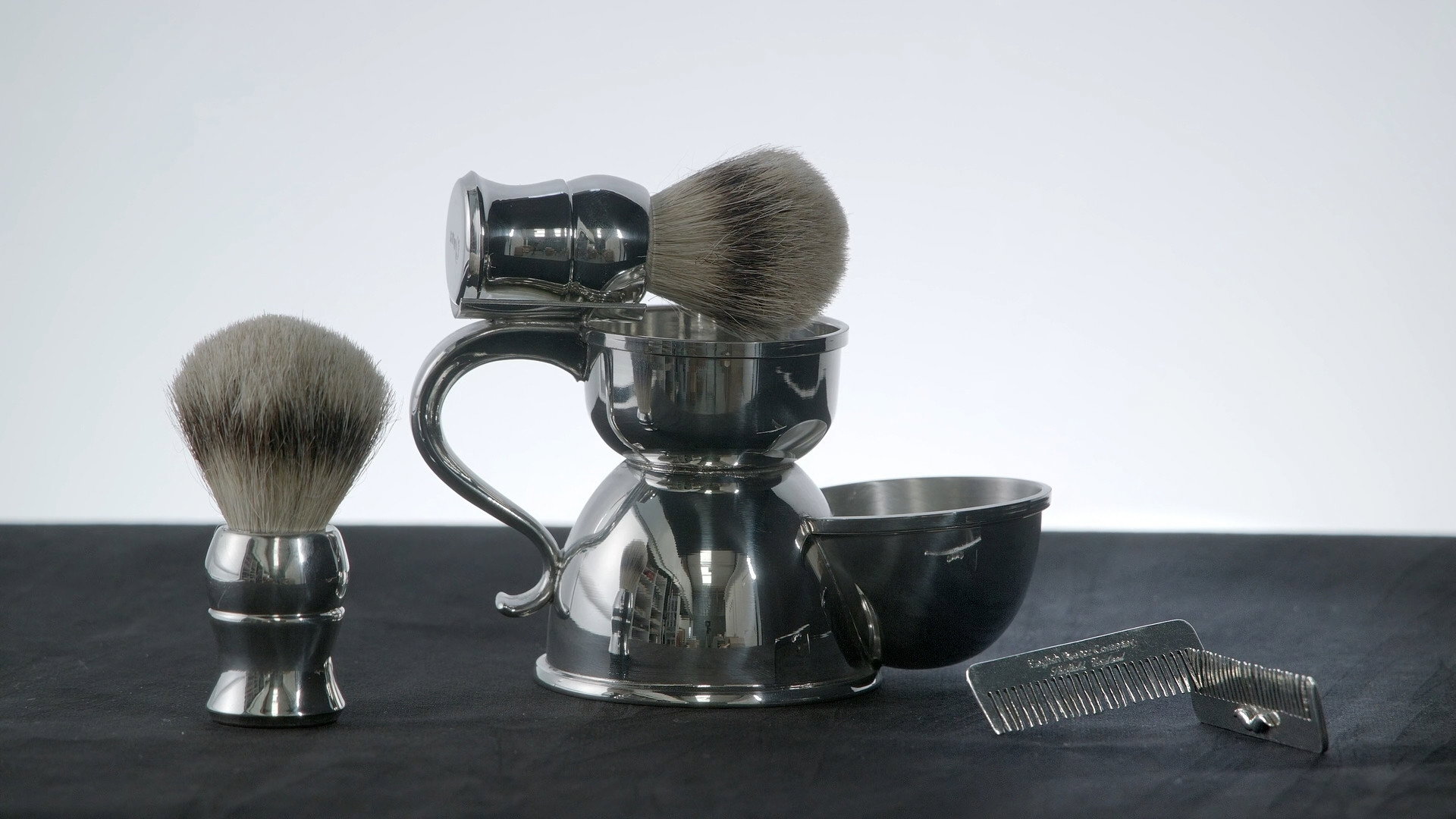 Motorcycle Goggles; Handbuilt Jukeboxes; Vacuum Excavators; Shaving Sets