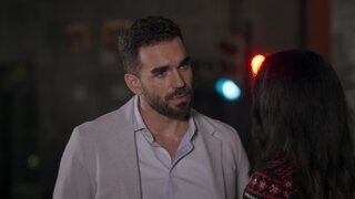 Lucía le da una oportunidad al amor con uno de sus pretendientes