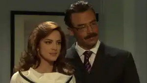 Eduardo se hace pasar por médico
