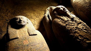 Egypt\'s Giant Tombs